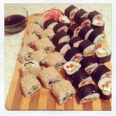 Роллы "Филадельфия" и суши домашние