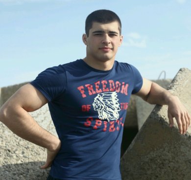 как вам внешность этого парня?