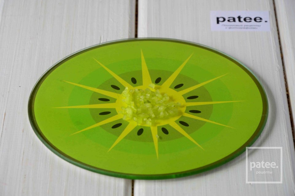 Салат с белой фасолью кукурузой и овощами - Шаг 5