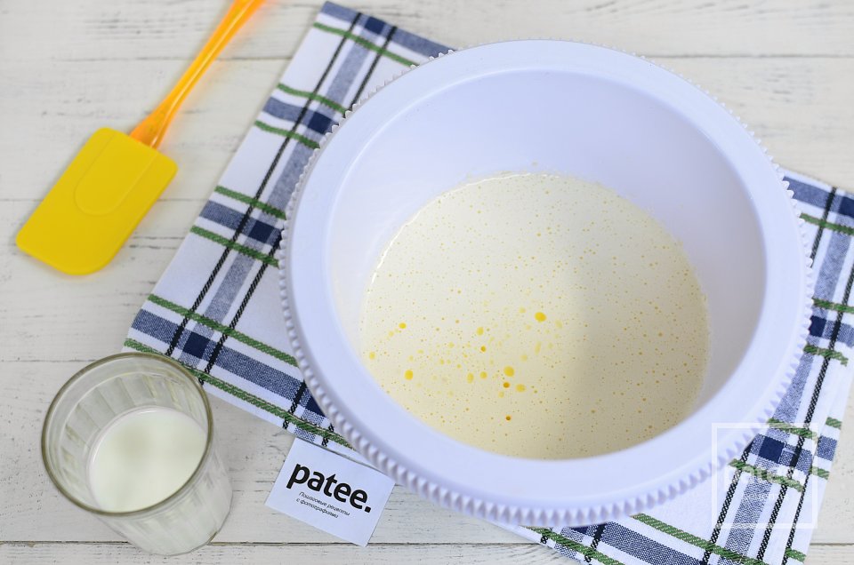 Вкусный пирог с вишней - Шаг 4