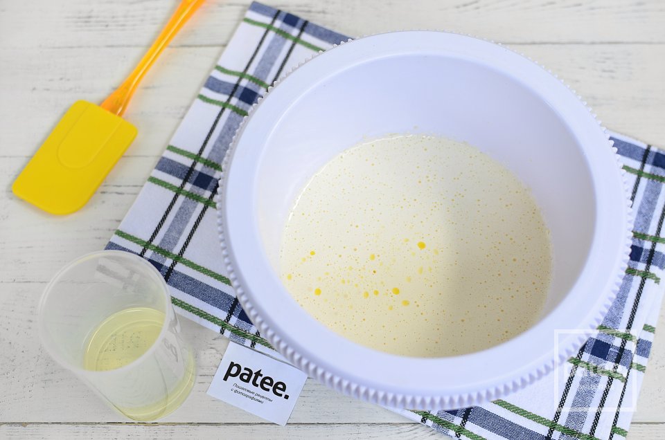 Вкусный пирог с вишней - Шаг 5