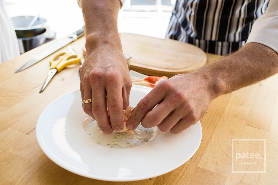 Холодный огуречно-йогуртовый суп с крабом - Шаг 14