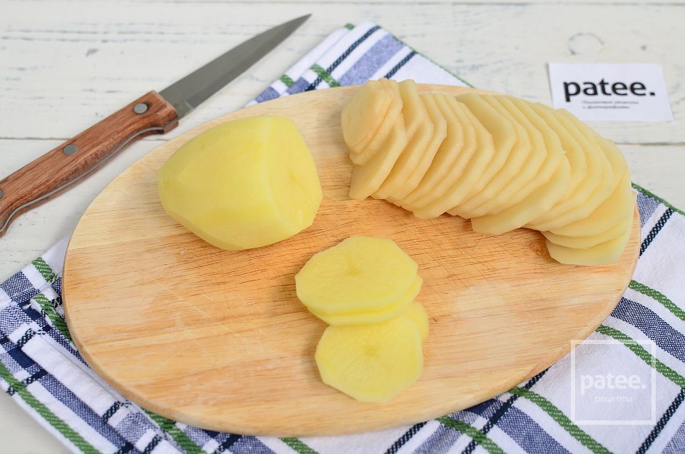 Запеканка с курицей и грибами под сырной корочкой - Шаг 2