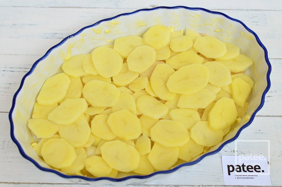 Запеканка с курицей и грибами под сырной корочкой - Шаг 3