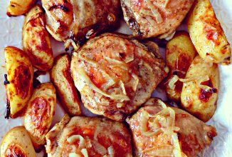 Курочка с картошкой в духовке