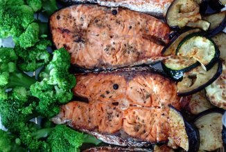 Семга запеченная в духовке с овощами