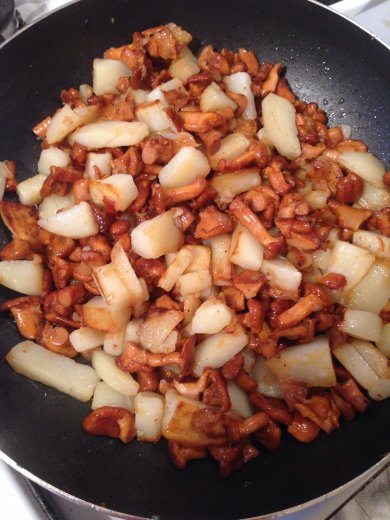 Картошка с лисичками - Шаг 5