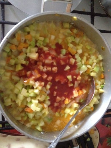 Тушеные кабачки с овощами. - Шаг 7