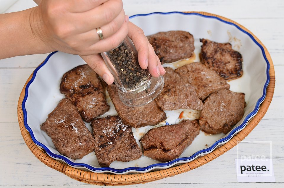 Говядина с овощами под сырной корочкой - Шаг 5