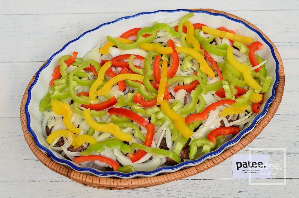 Говядина с овощами под сырной корочкой - Шаг 9