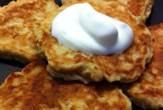 Яблочно-банановые оладьи