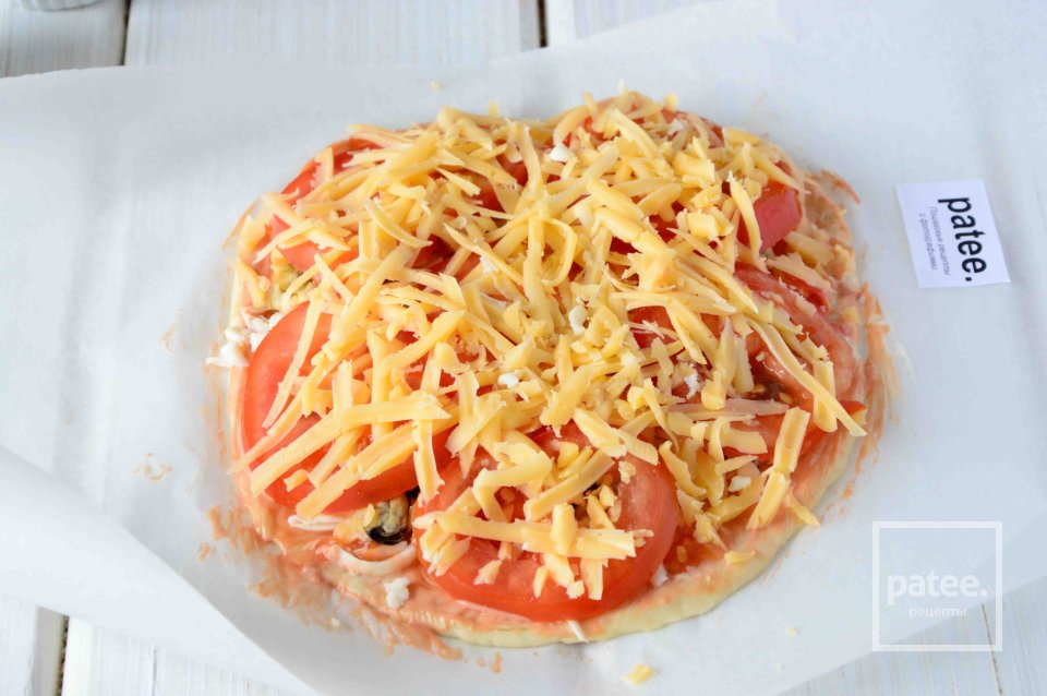 Пицца с креветками и двумя видами сыра - Шаг 7