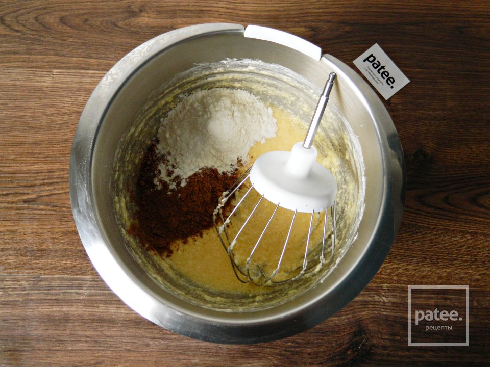 Шоколадные кексы с голубикой - Шаг 5