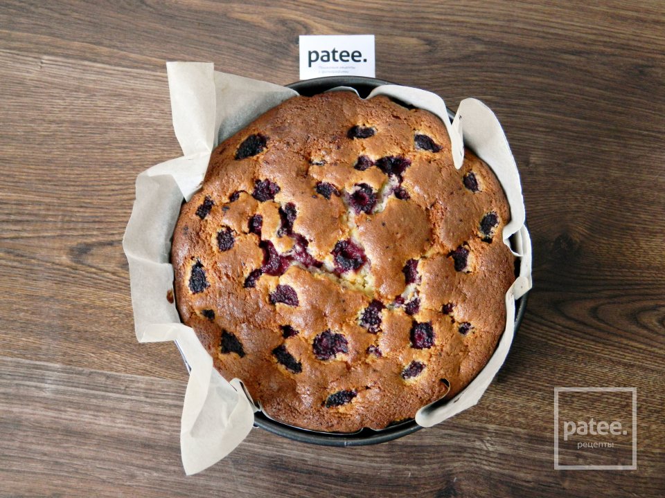 Творожный кекс-пирог с малиной - Шаг 10