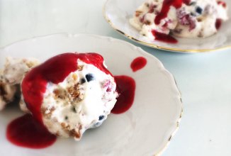 Ягодный семифредо