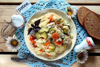 Плов с кабачками и курицей в мультиварке