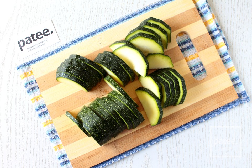 Плов с кабачками и курицей в мультиварке - Шаг 3