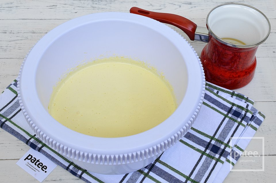 Творожные маффины с клубникой - Шаг 3