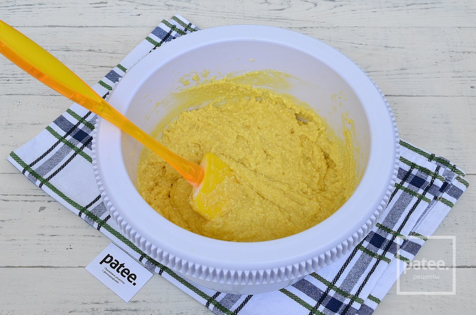 Творожные маффины с клубникой - Шаг 6