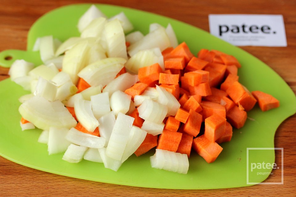 Перловая каша с мясом и овощами в мультиварке - Шаг 3