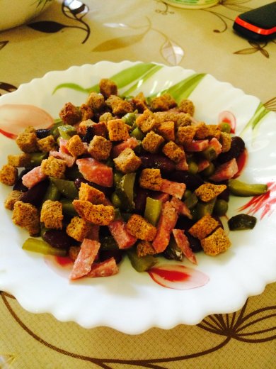 Салат Пикантный с сухариками - Шаг 3