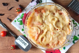 Куриное филе, запеченное с кабачками