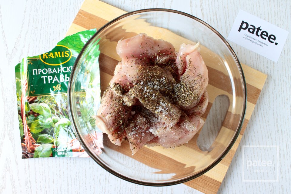 Куриное филе, запеченное с кабачками - Шаг 3