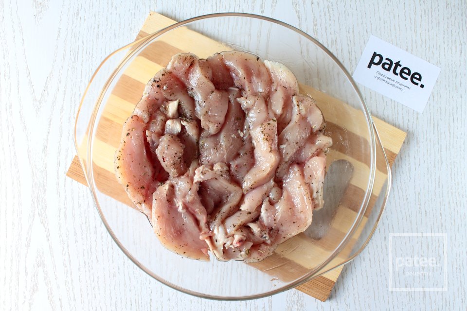 Куриное филе, запеченное с кабачками - Шаг 4