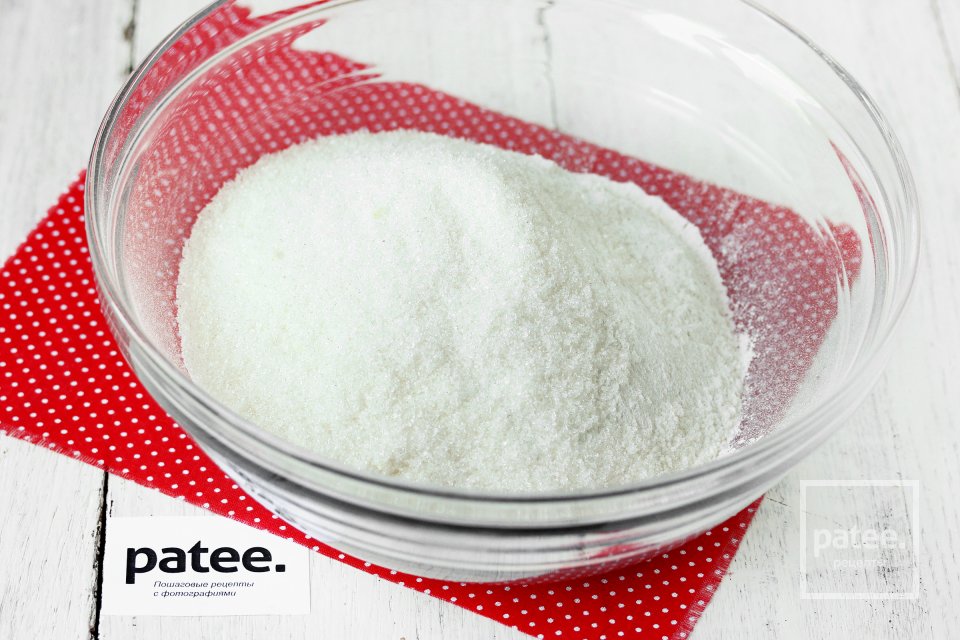 Кокосовые кексы с клубникой - Шаг 3