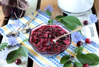 Вишня, консервированная в желе