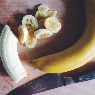 Шоколадные панкейки с бананом внутри - Шаг 4