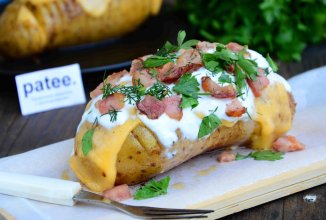 Запеченная картошка с сыром