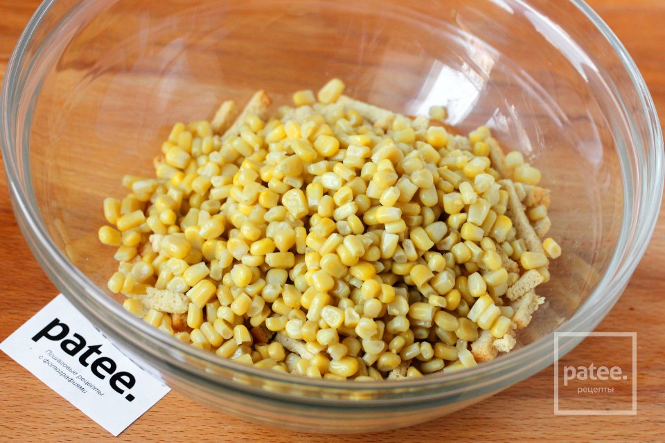 Салат Хрустик с ветчиной и сухариками - Шаг 6