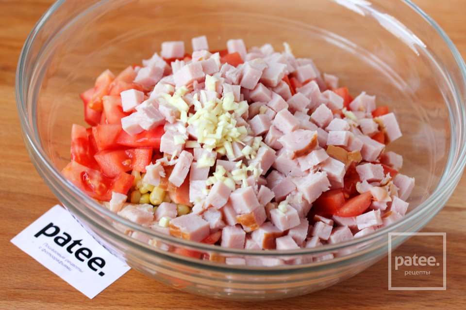 Салат Хрустик с ветчиной и сухариками - Шаг 9