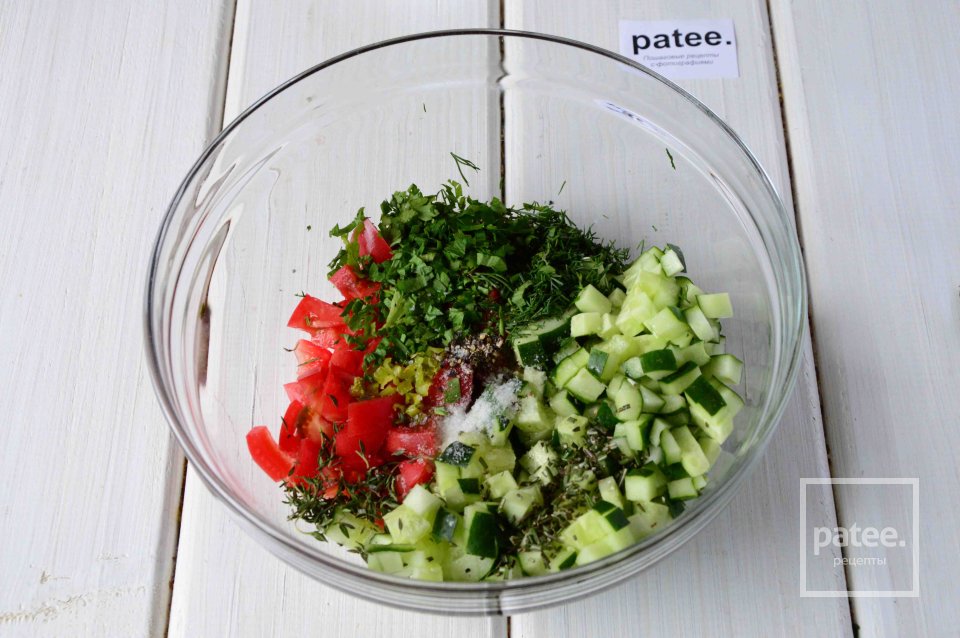 Овощной салат с травами - Шаг 8