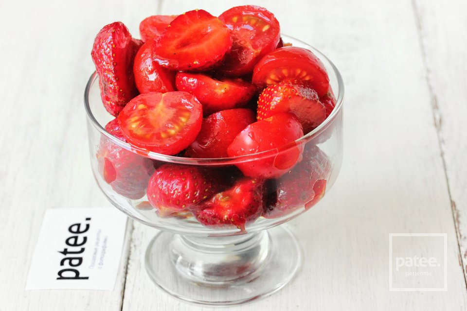 Салат из клубники и помидоров черри - Шаг 9