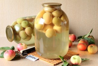 Яблочный компот