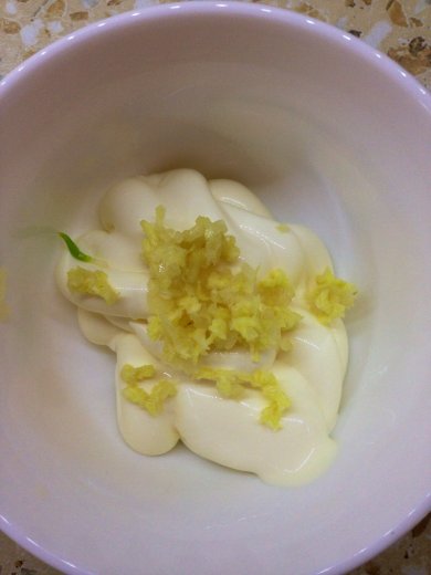 Бутерброды со шпротами - Шаг 2