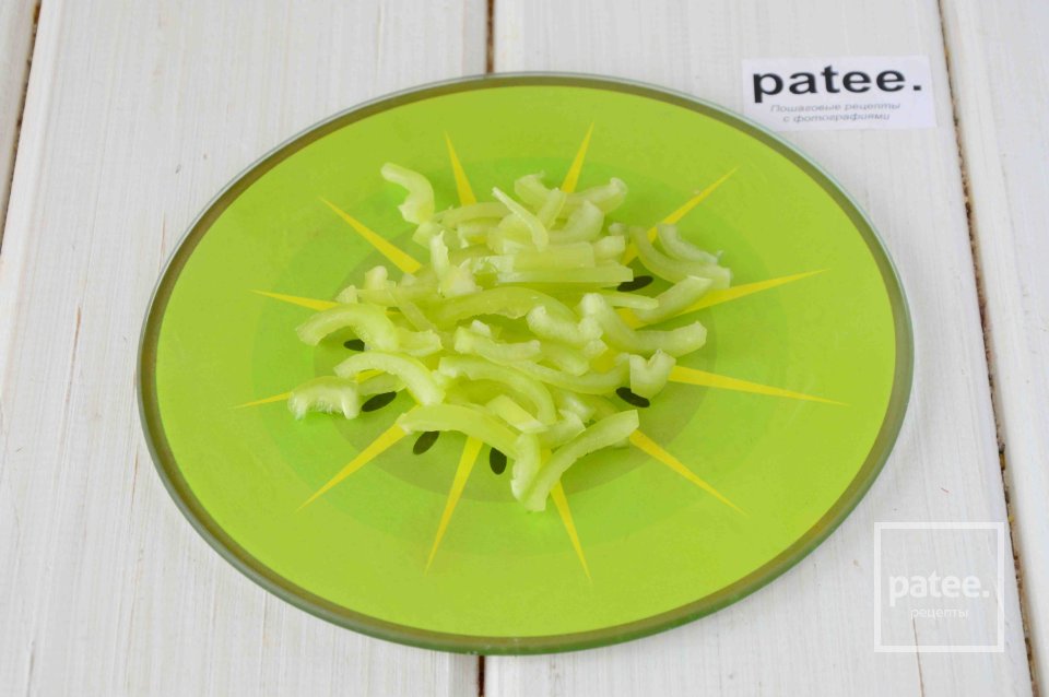 Пицца с помидорами и моцарелой - Шаг 7