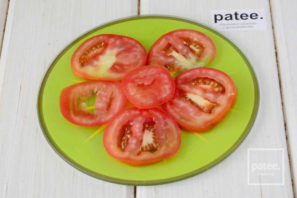 Пицца с помидорами и моцарелой - Шаг 10