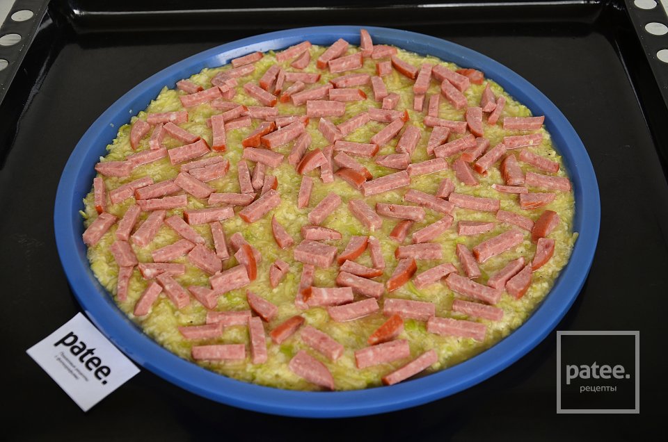 Кабачковая пицца с грибами и колбасой - Шаг 10