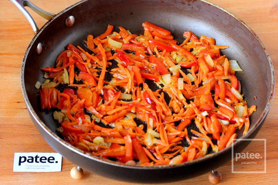 Фунчоза с кальмарами и овощами - Шаг 6