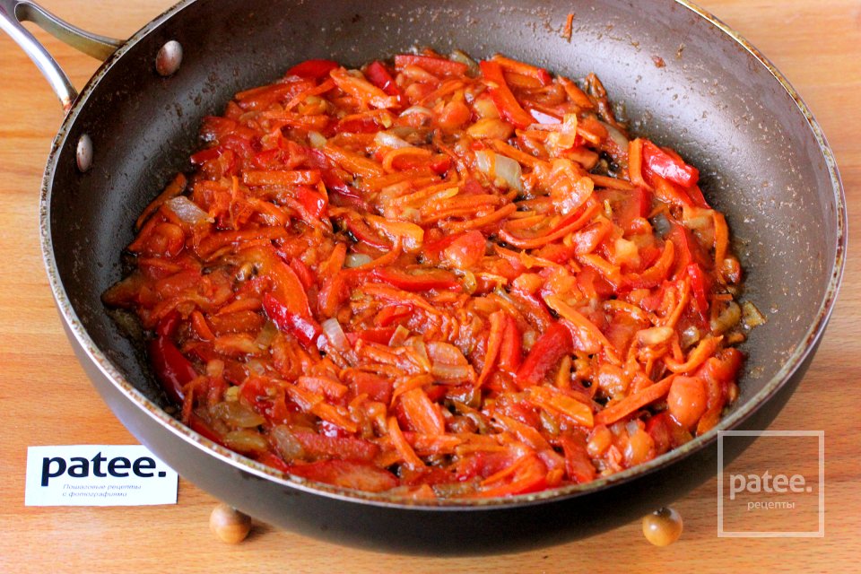 Фунчоза с кальмарами и овощами - Шаг 8