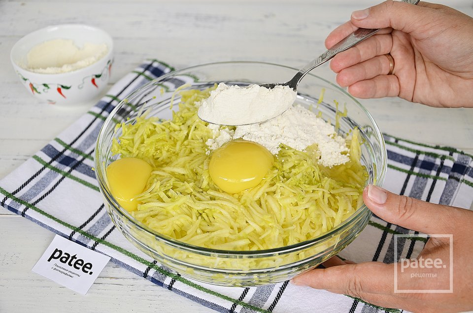 Кабачковые оладьи - Шаг 4