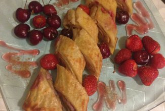 Блинный рулет с фруктами