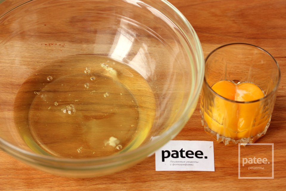 Бисквитный торт с кремом в мультиварке - Шаг 2