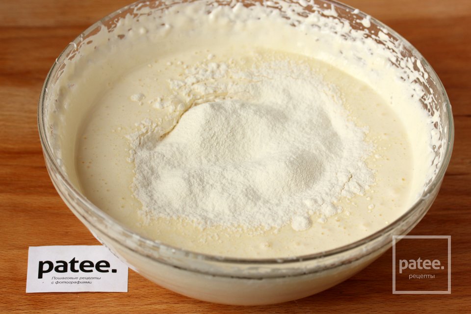 Бисквитный торт с кремом в мультиварке - Шаг 4