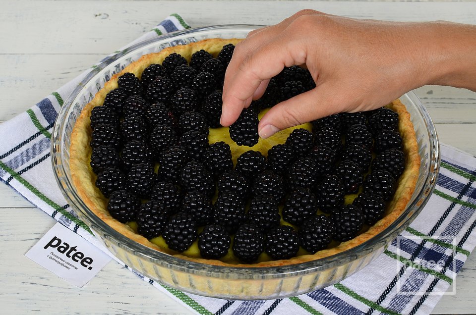 Тарт с ежевикой и заварным кремом - Шаг 15