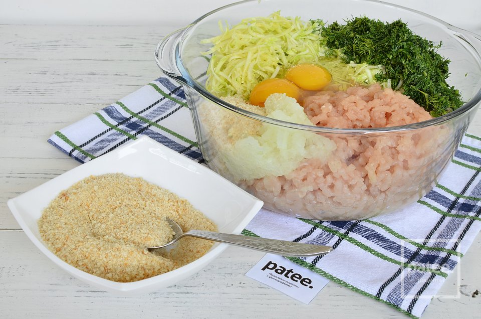 Куриные котлеты с кабачком - Шаг 7