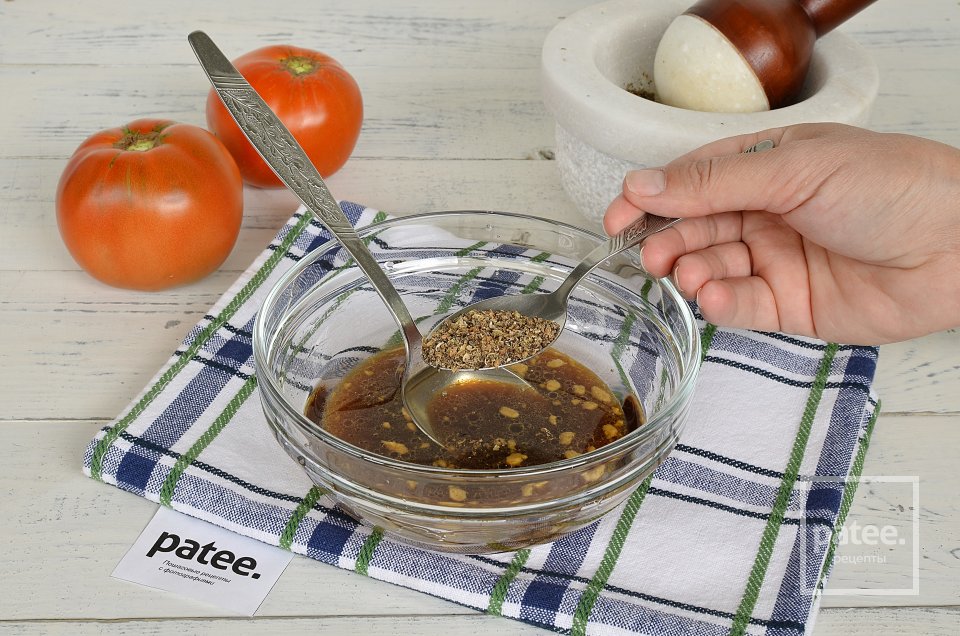 Салат из помидор в пикантном маринаде - Шаг 6